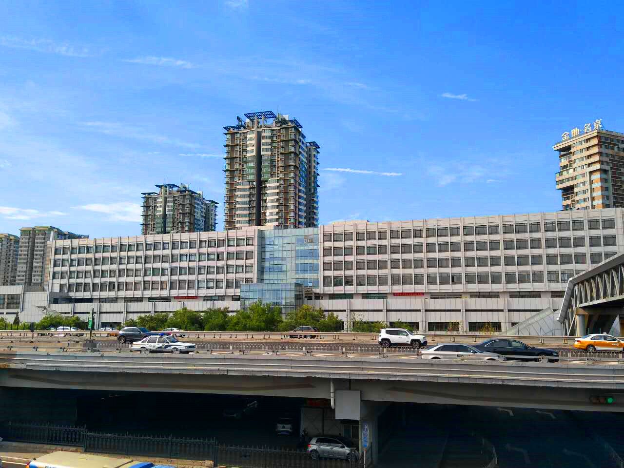 京通大厦